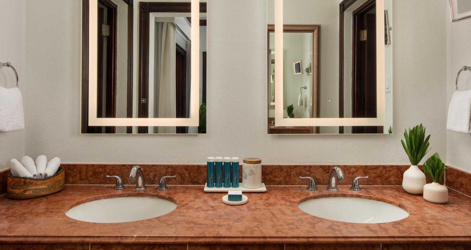 אוצ'ו ריוס Sandals Royal Plantation All Inclusive - Couples Only (Adults Only) מראה חיצוני תמונה
